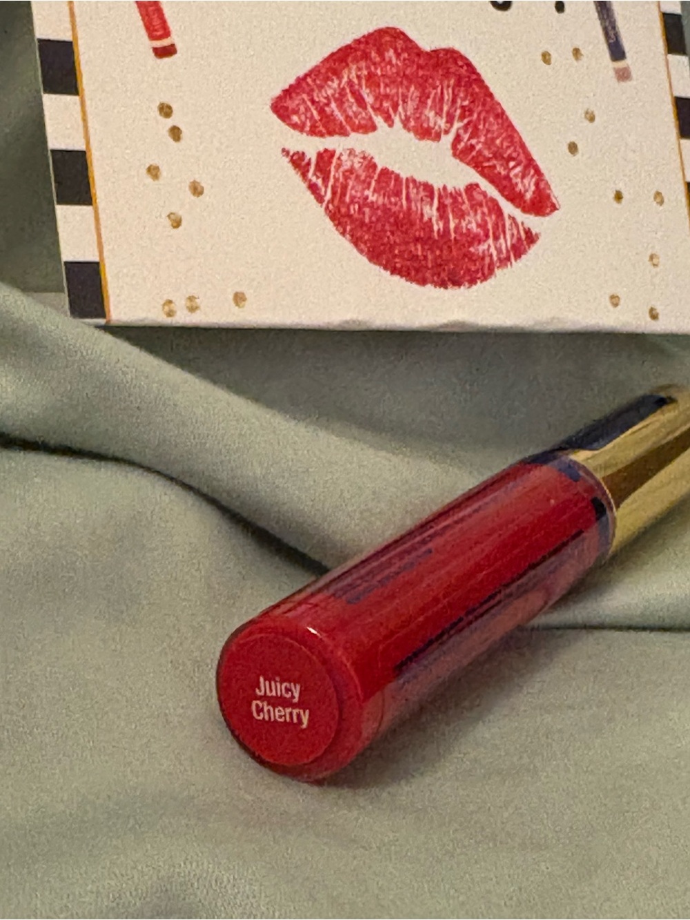 Juicy Cherry Red SeneGence Lipsense Moisturizing Lip GLOSS New Old Stock